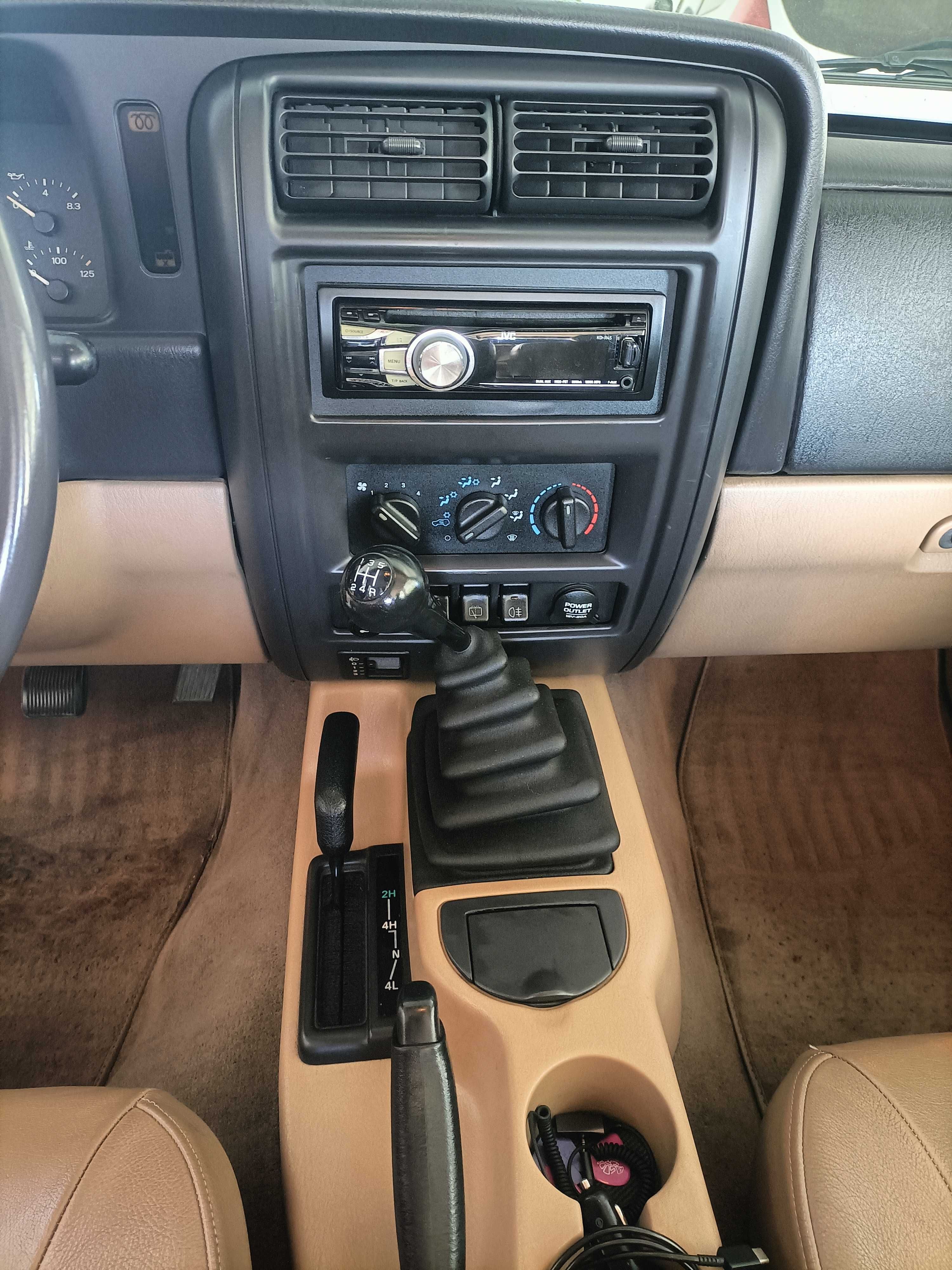 Jeep Cherokee - usado