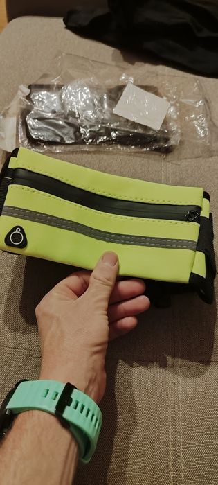 Бігова сумка на пояс. Сумка поясна для спорту