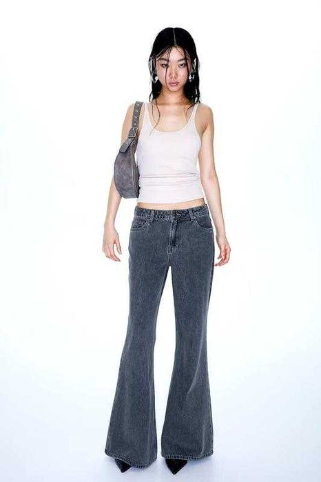 Розкльошені джинси h&m