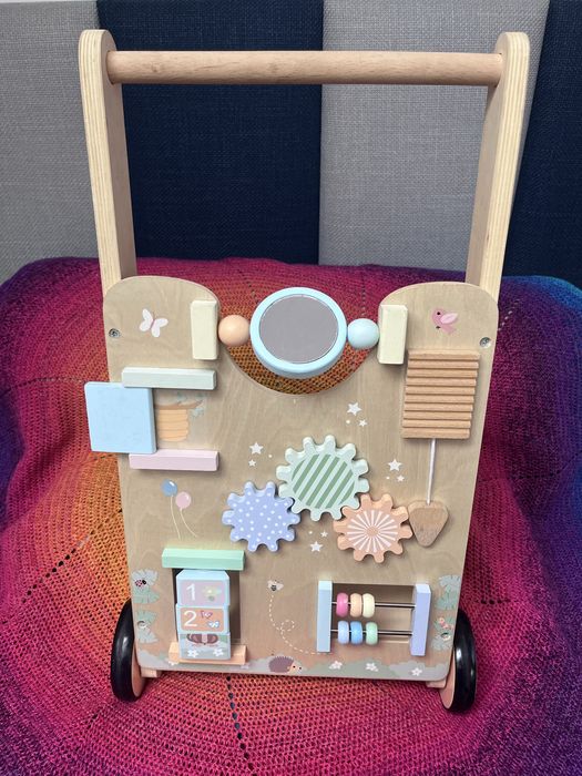 Drewniany pchacz / chodzik dla dziecka Joueco