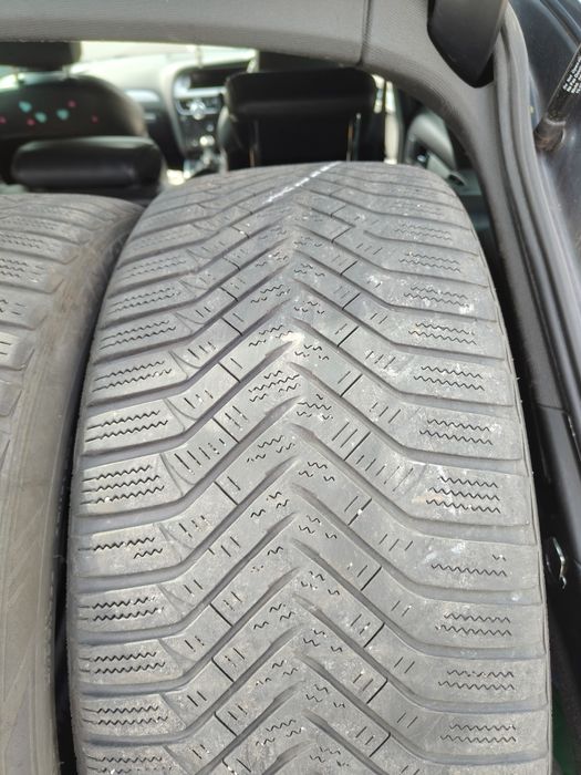 Sprzedam opony 225/45 r18