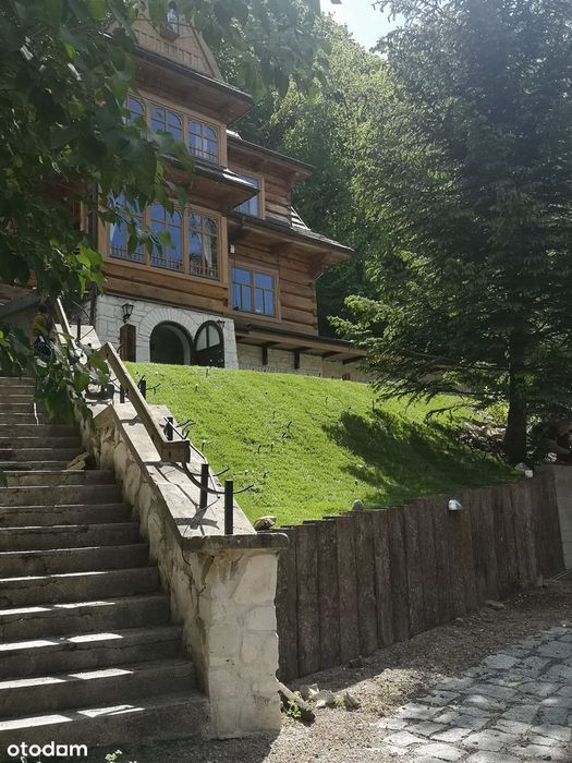 Dom drewniany z bali, duża przestrzeń, pod galerię sztuki + pensjonat