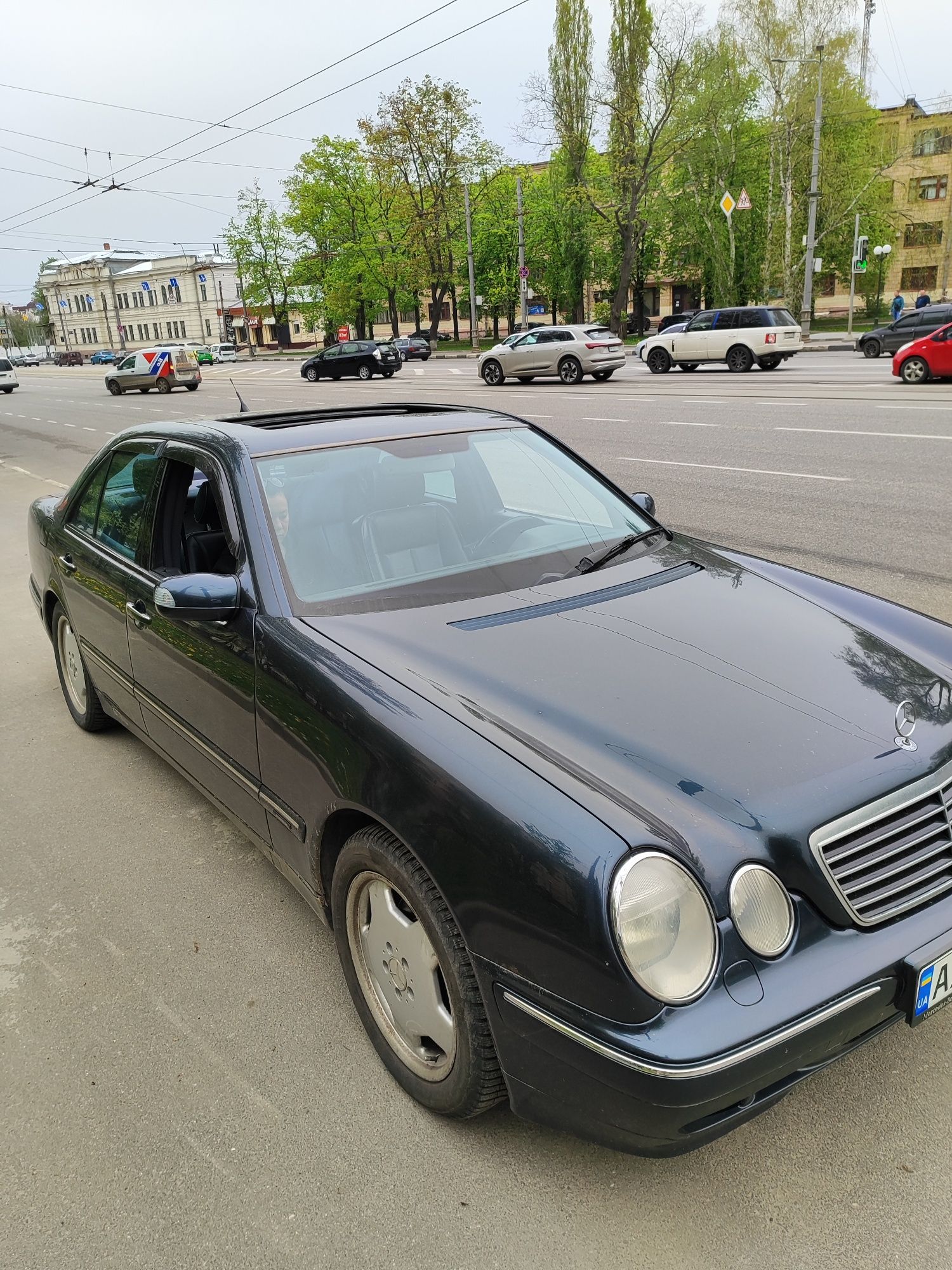 Пассажирские такси перевозки по городу и между городами.