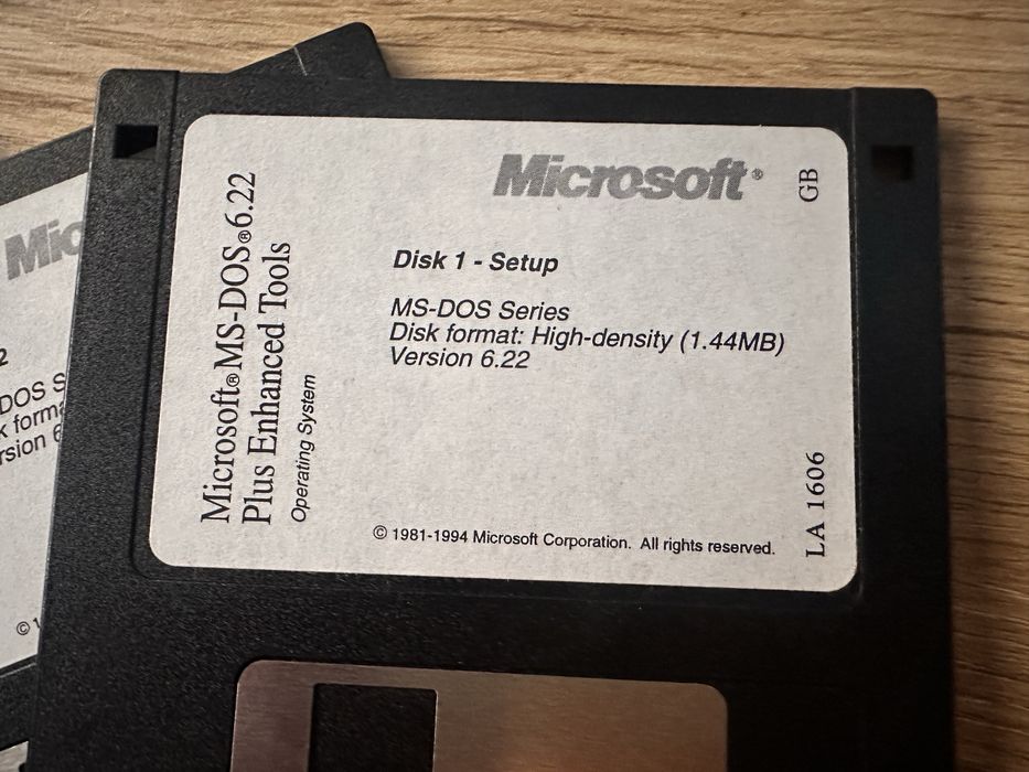 Microsoft MS-DOS 6.22 4 dyskietki i certyfikat