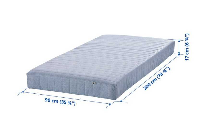 Cama solteiro/ casal como nova com colchão