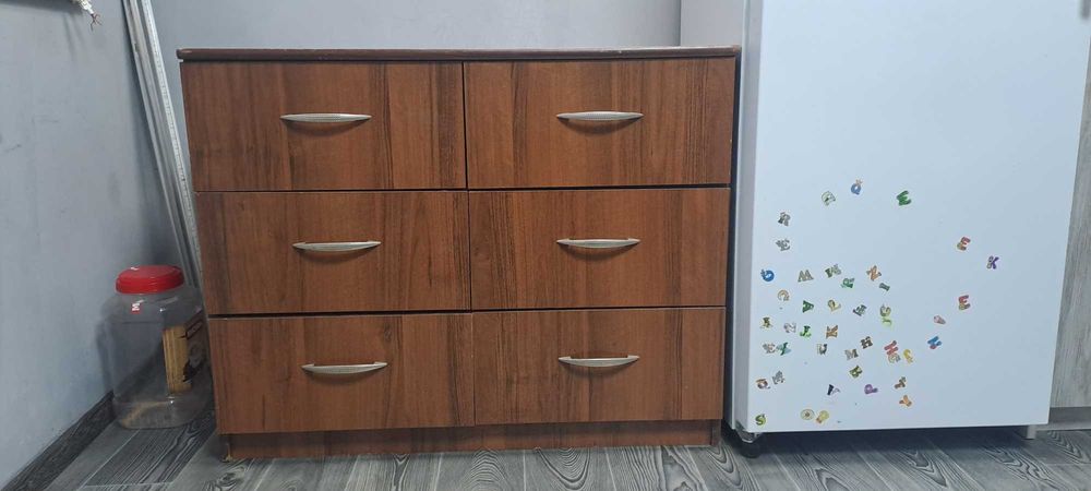 Комод, тумба вживане