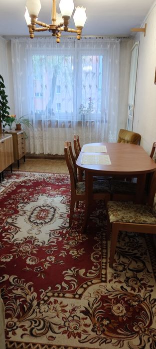 Stół drewniany – solidny i eleganck,i 140/90