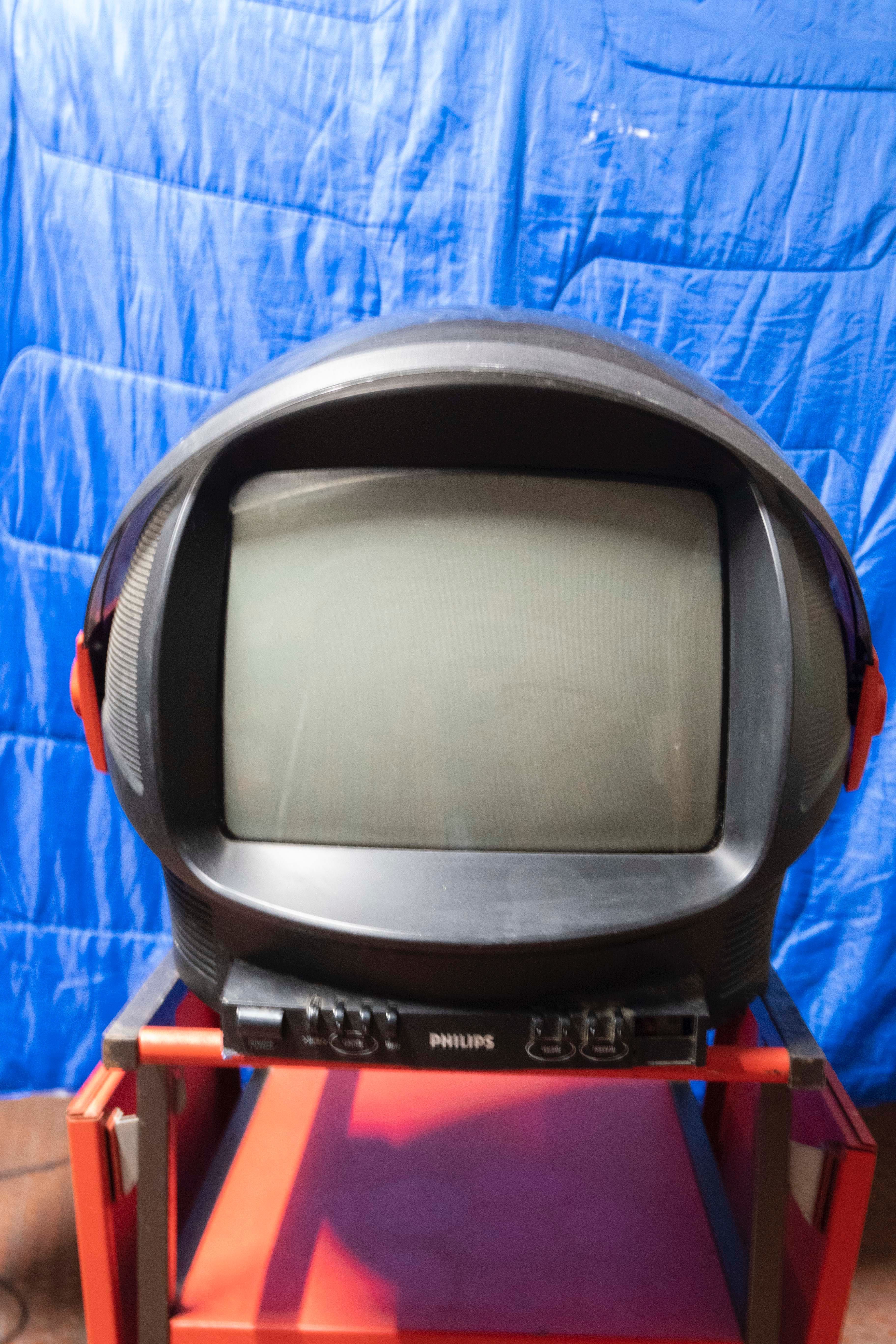 TV vintage Philips Discoverer retrô para jogos 80`S