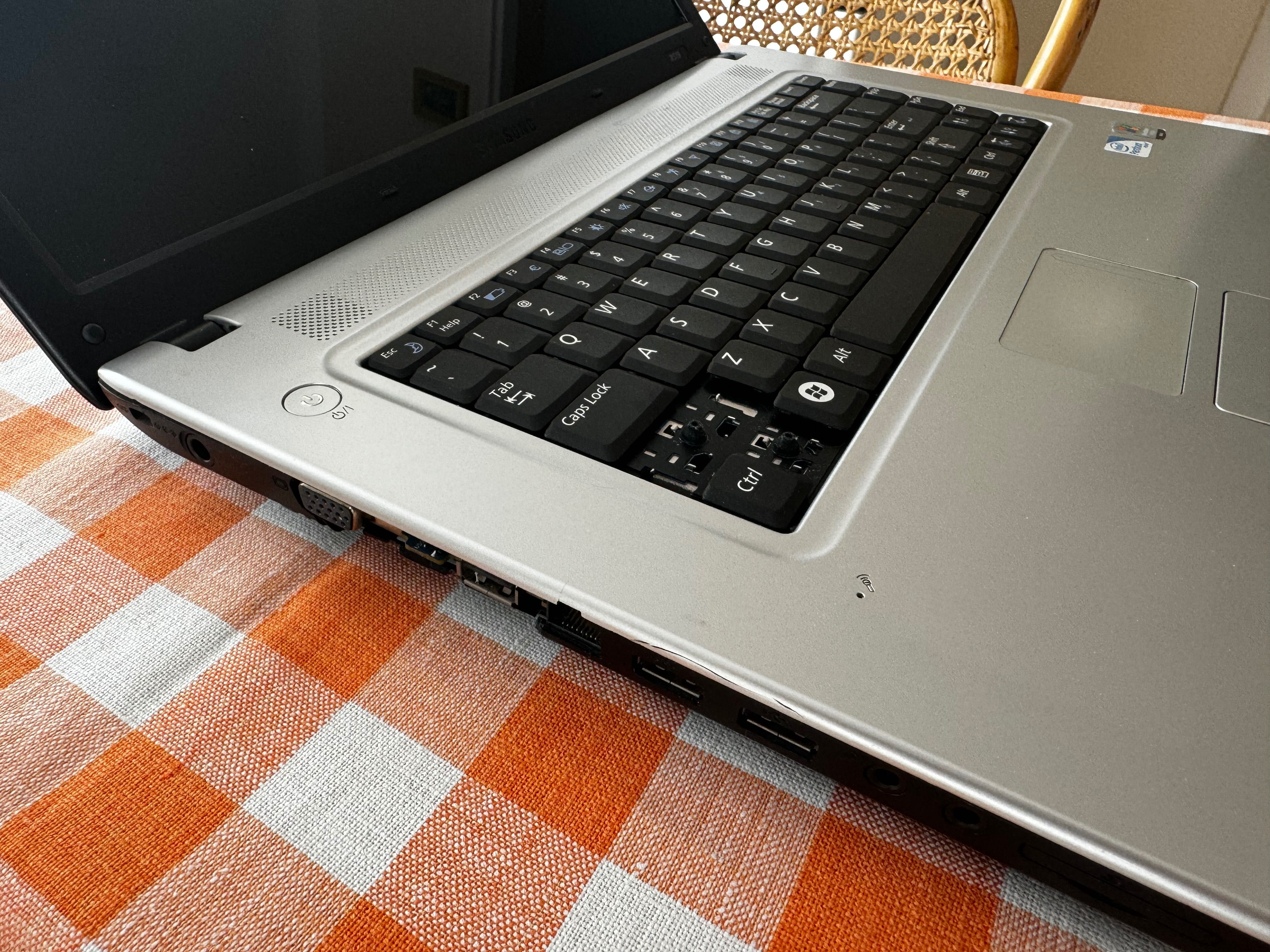 Laptop Samsung R519 Bardzo Ładny stan Okazja Cenowa OD 1 właściciela !