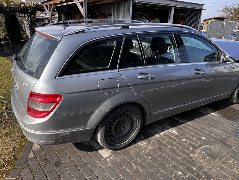 Mercedes C200 W204 wnętrze nie uszkodzone