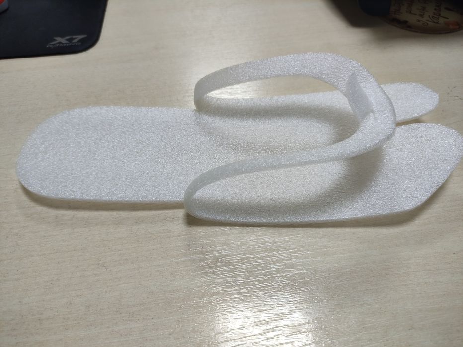 Одноразовые тапочки - вьетнамки для педикюра