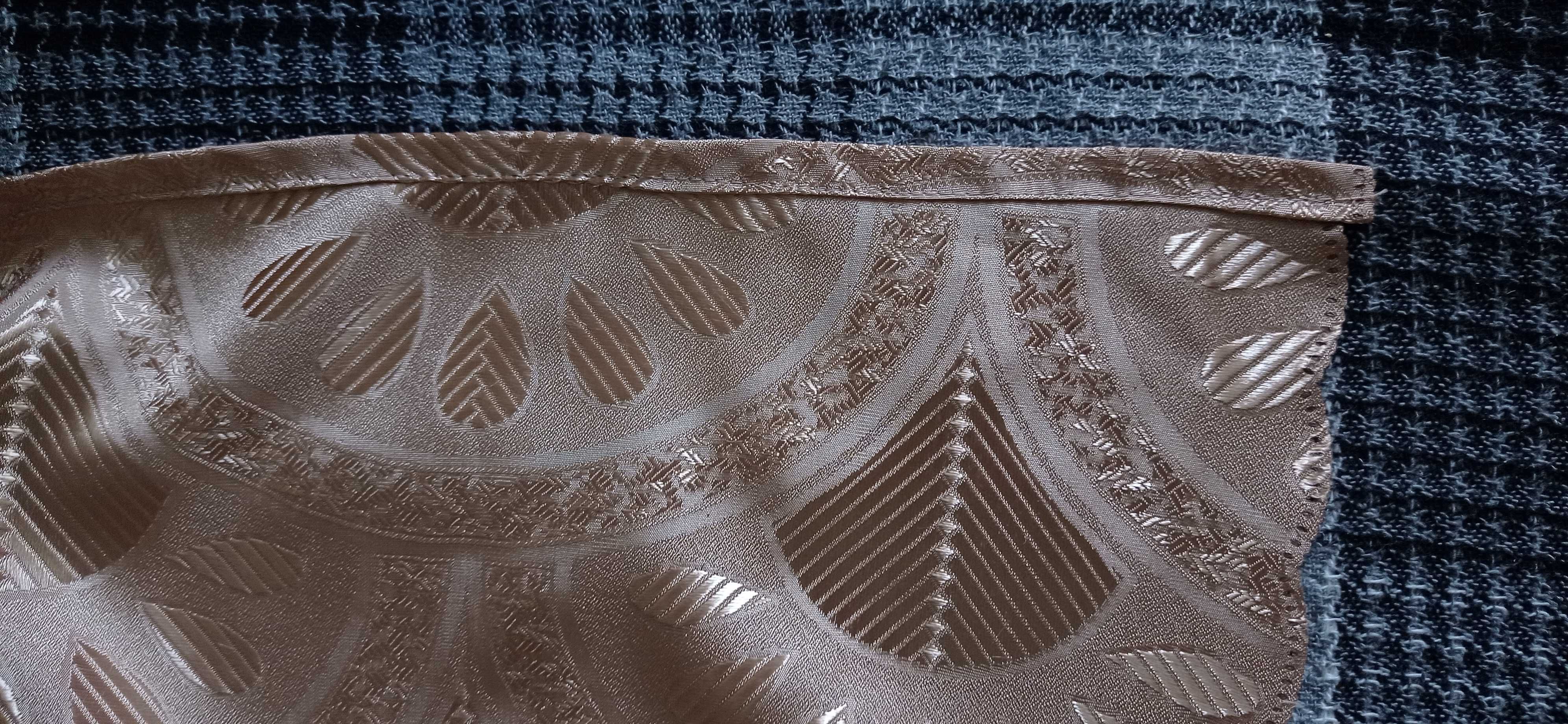 Продам штори б/у в хорошому стані