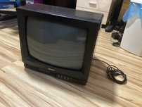 Stary telewizor kineskopowy CRT Sanyo CEP3012PSD