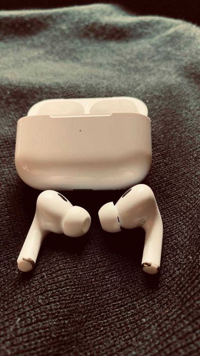 Продам оригінальні. airpods pro 2 як нові