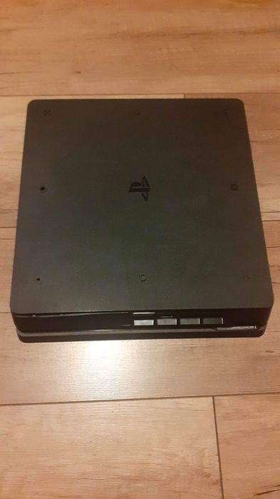 Ps4 800GB + gry, pad, słuchawki