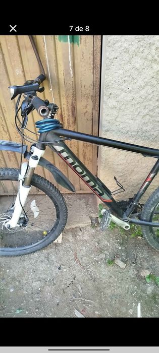 Á bicicleta  está em excelente estado