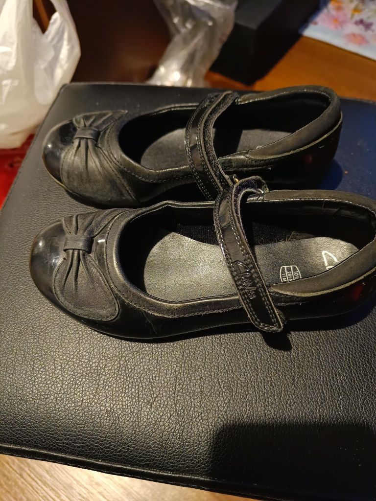 Skórzane baleriny baletki balerinki 28 Clarks czarne