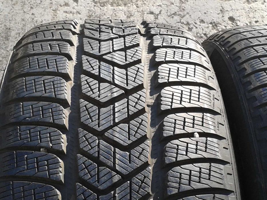 235/50R19 Pirelli Winter 4x7,3mm 2019r