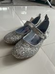 Pantofelki baleriny H&M na obcasie brokatowe buty na bal