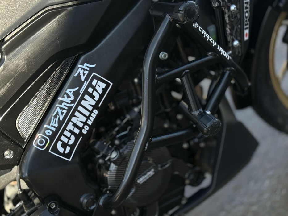 Bajaj dominar 400 ug