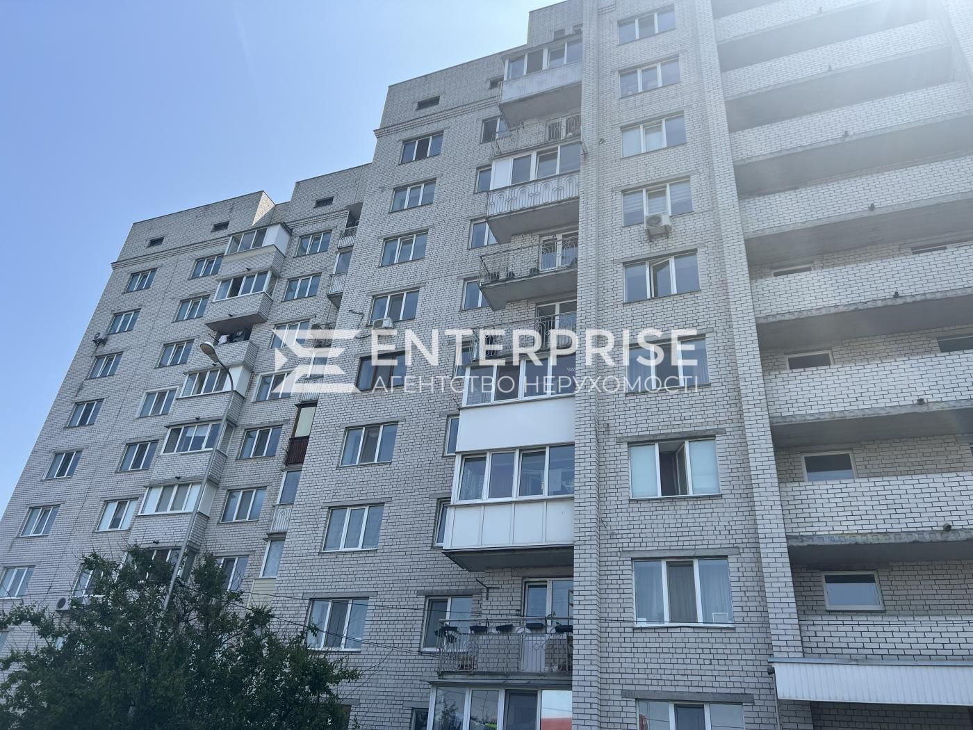 Гореничі Продаж 2-кімнатна 55 кв.м. 15 хвилин до метро Житомирська