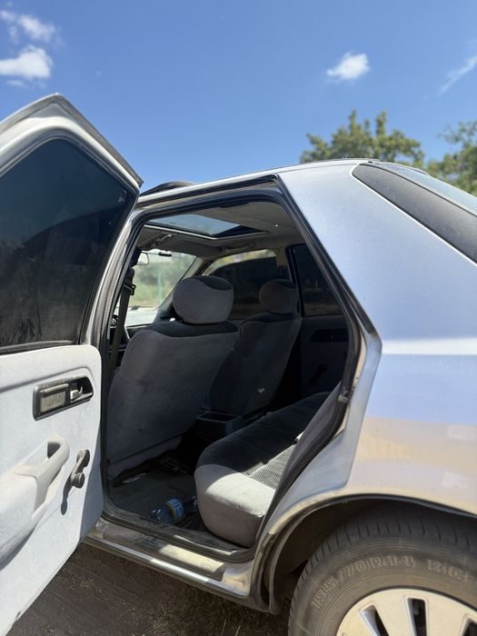 Форд сиэра в достойном состоянии на свои года возможен даже обмен