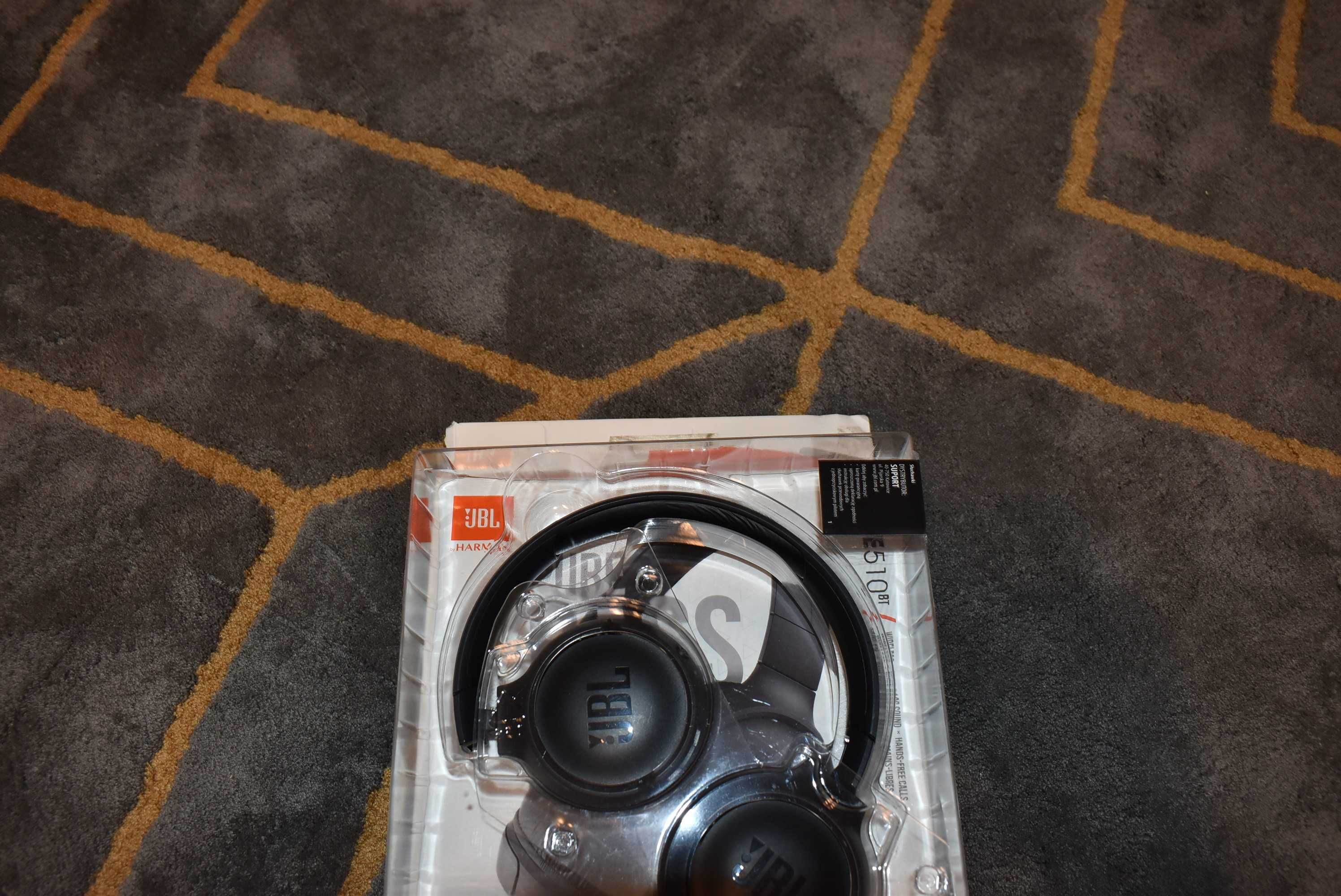 JBL TUNE 510BT stan bdb, możliwa wysyłka, oryginalne pudełko i kabel
