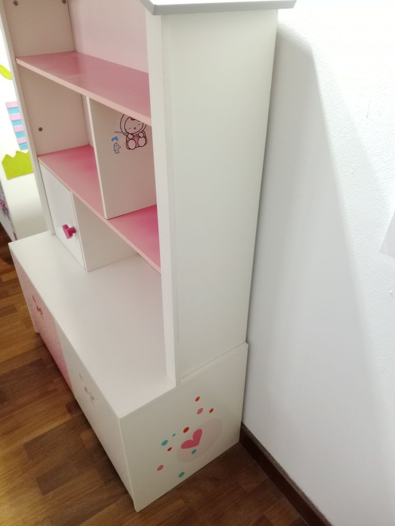 Estante Vertbaudet casinha