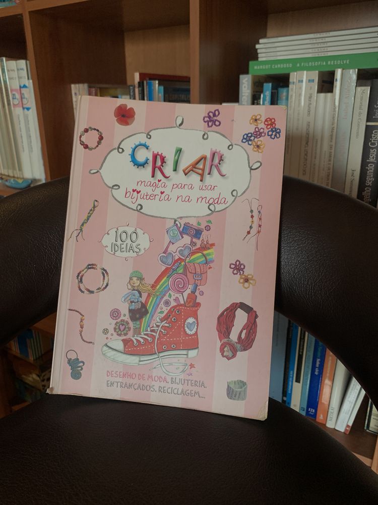 Livro infantil - Criar Magia para usar Bijuteria na Moda