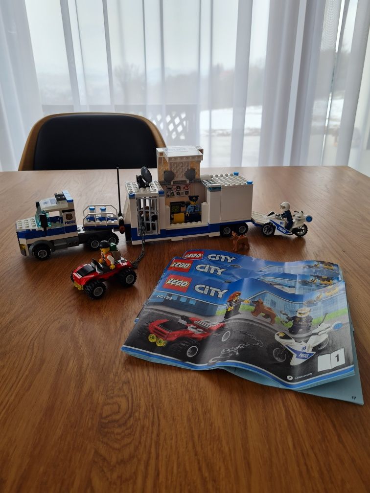 Lego City Mobilne Centrum Dowodzenia