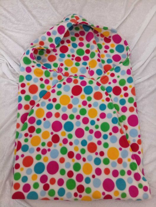 Polarowy kocyk do fotelika - nosidełka