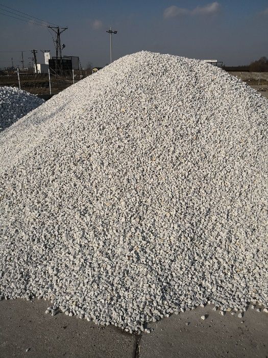 Grys ozdobny Biały Bianco Carrara. Kamień ogrodowy