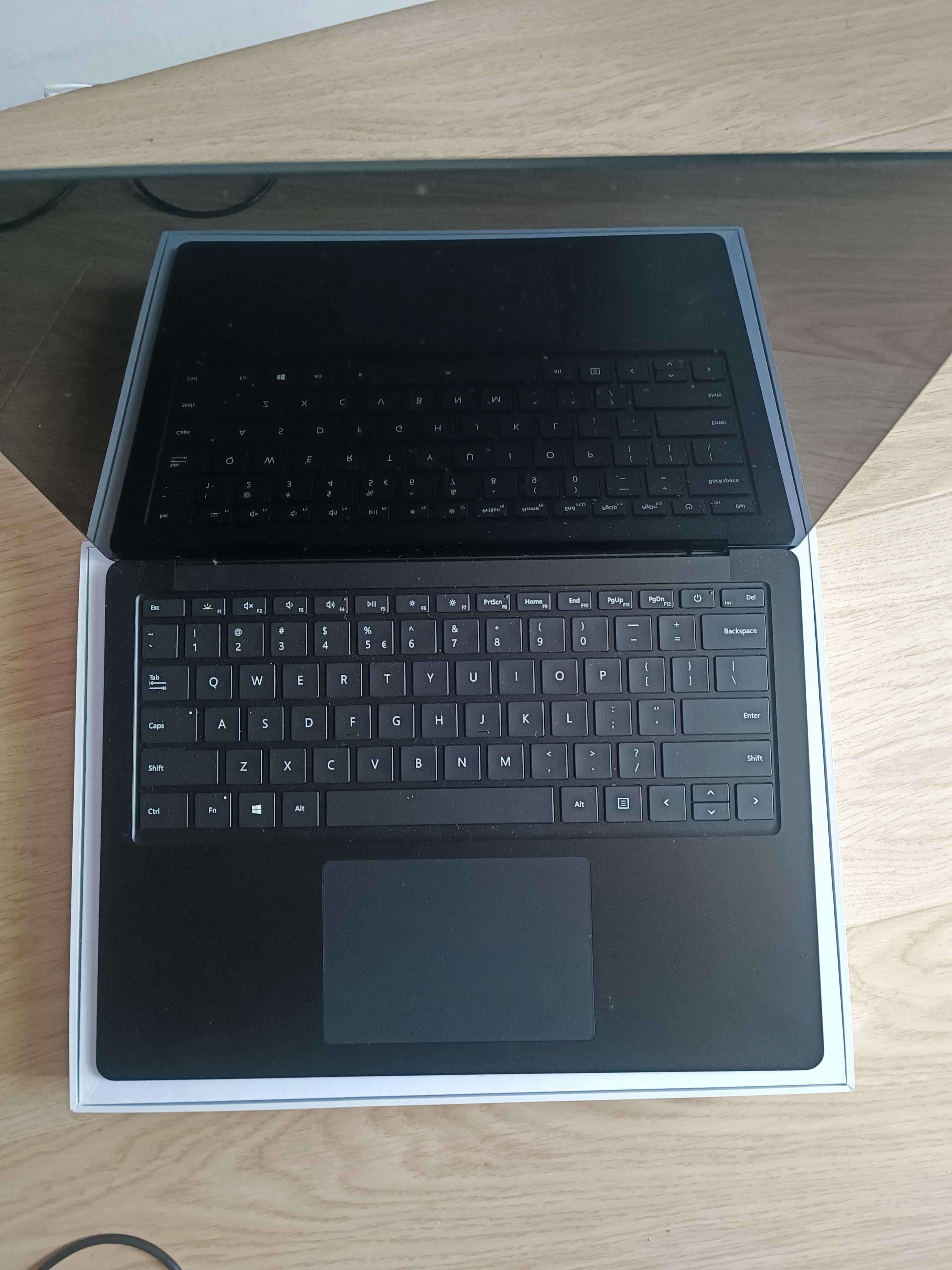 Microsoft Surface Laptop 4 13,5" i5/8/512 Matte Black - igla