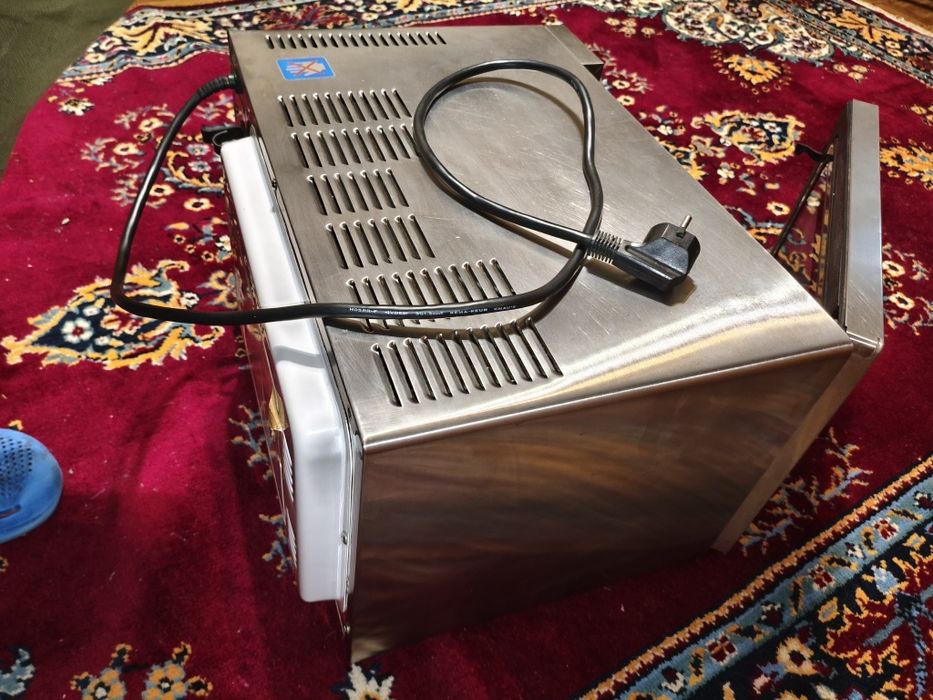 Німецька  мікрохвильова-духовка з грилем (3 в 1) Micromaxx MM2854