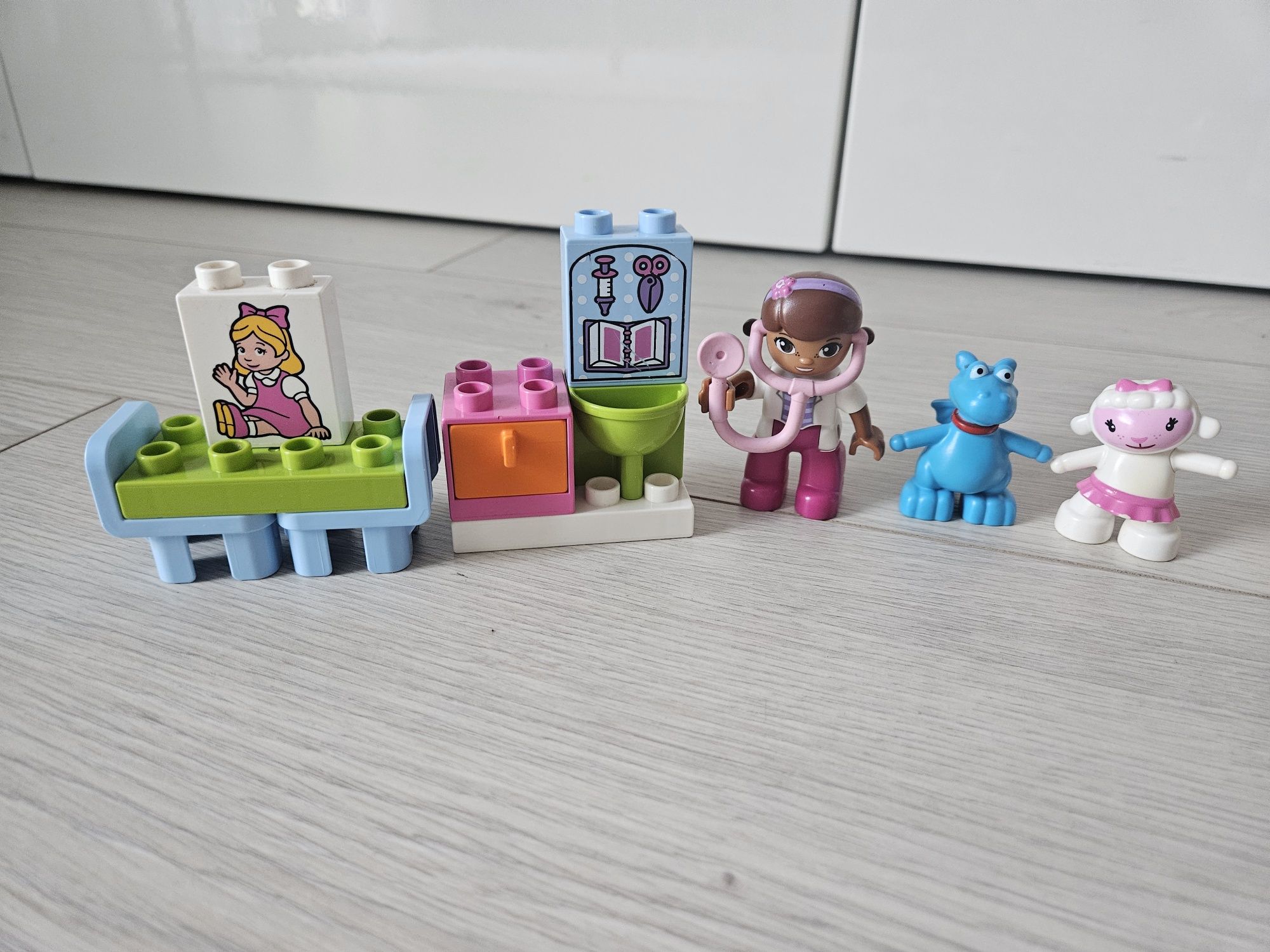 Lego duplo 10606 klinika dla pluszaków doktor Dosia