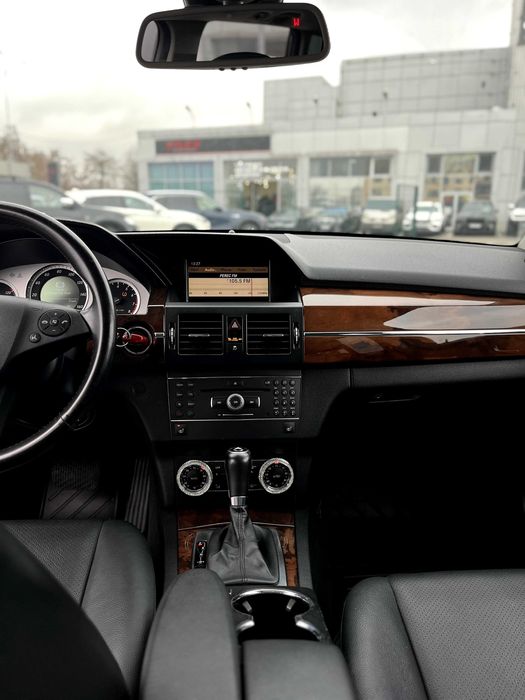 Mercedes-Benz GLK-Class 2012