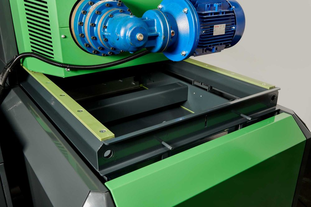 Hybrydowy rozdrabniacz do Palet  Robust Reuser HD 1500 - Monster