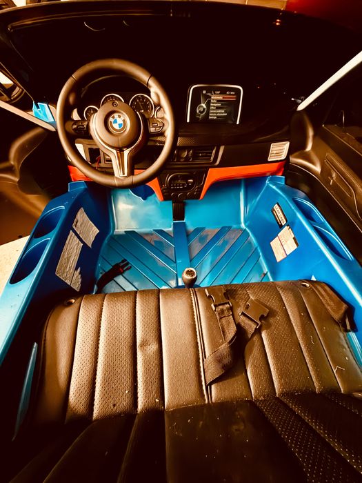 Dziecięce auto akumulatorowe BMW X6M XXL –  niebieski, dwuosobowe!