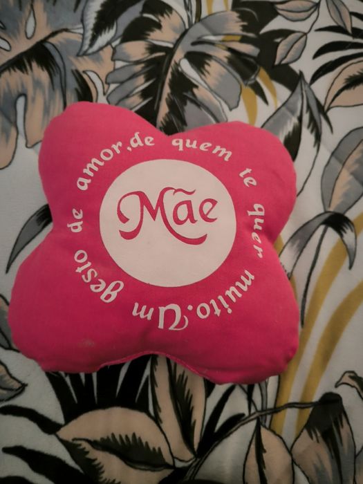 Mãe - almofada fofinha rosa fucsia NOVA
