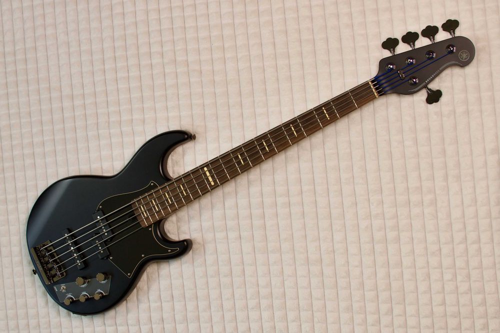 Yamaha BB735A - як нова, з чохлом і коробкою