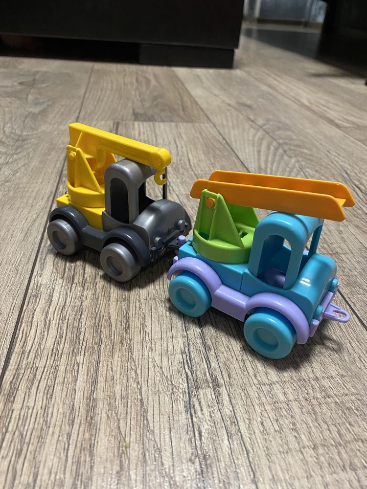Машинки паровозики іграшки
