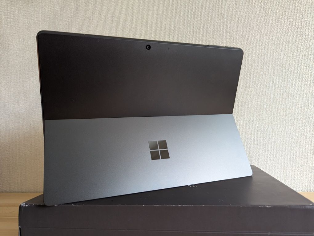 Планшет Microsoft Surface Pro 11 Snapdragon X Elite OLED 16/256