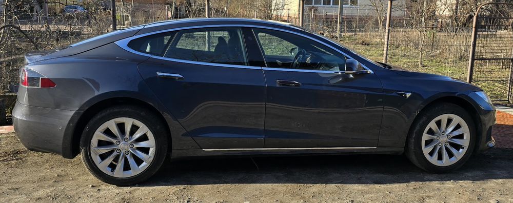 Tesla Model S REST 12 грудня 2018 року р.в. з пробігом 90000 км