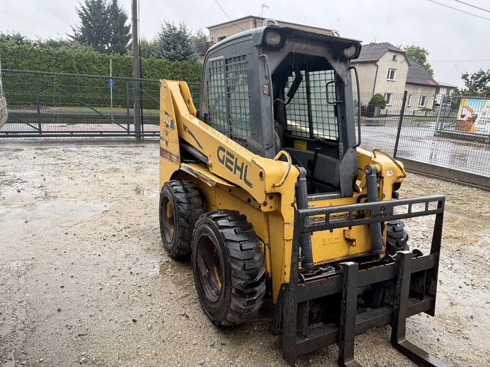 Miniładowarka GEHL 5250 ładowarka bobcat