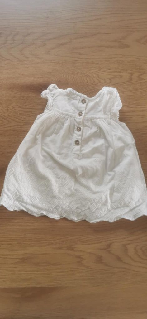 Piękna sukienka Newbie * 62 * na lato
