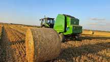 John Deere 592  JD864 , Siatka New Holland BR750