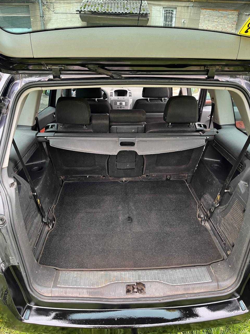 Продам автомобіль Opel Zafira B 2005 р, 1.8 Газ/Бензин