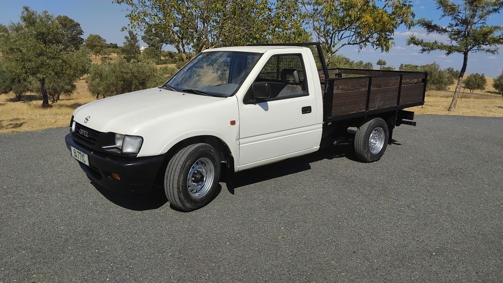 Opel campo 2.5Turbo Diesel 97 4x2