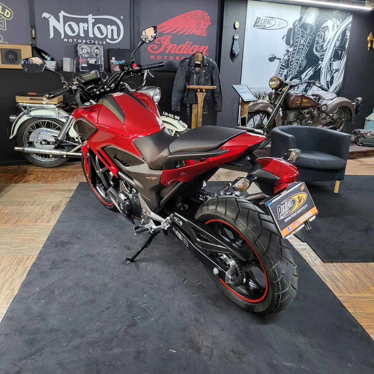 Honda NC 750X 2015 Apenas 900 km