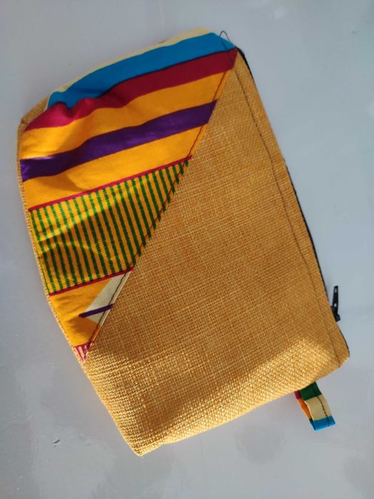 Carteiras, nécessaire e decoração para mesa de tecido Africano